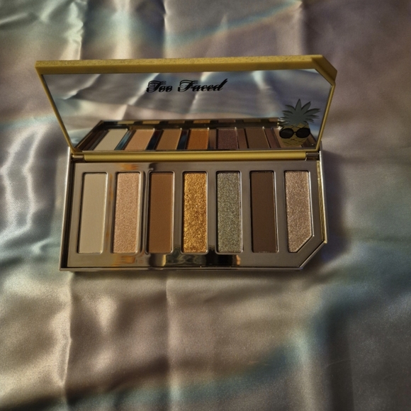 Too Faced Pineapple Eyeshadow Palette DISCONTINUED!! - Picture 1 of 4
